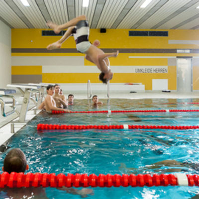 Bild vergr&ouml;&szlig;ern: Schwimmbad-Einweihung134
