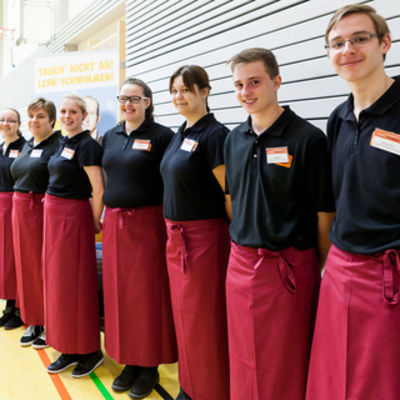 Bild vergr&ouml;&szlig;ern: Schwimmbad-Einweihung147