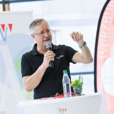 Bild vergr&ouml;&szlig;ern: Schwimmbad-Einweihung047