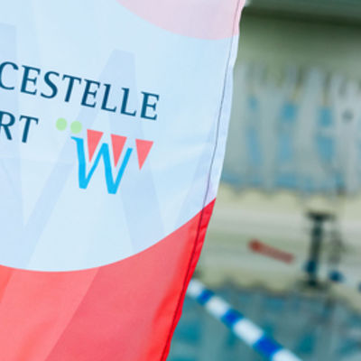 Bild vergr&ouml;&szlig;ern: Schwimmbad-Einweihung010