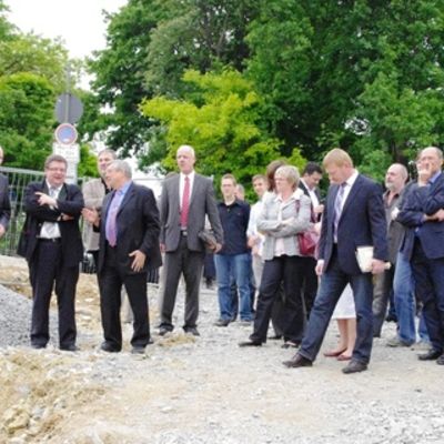 Bild vergr&ouml;&szlig;ern: Grundsteinlegung Schwimm- und Sportzentrum Ochsenfurt