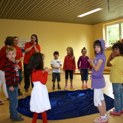 Bild vergr&ouml;&szlig;ern: Schwimmprojekt - Kinderg&auml;rten (04)