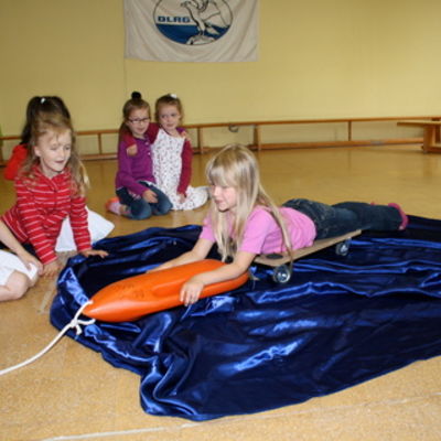 Bild vergr&ouml;&szlig;ern: Schwimmprojekt - Kinderg&auml;rten (06)