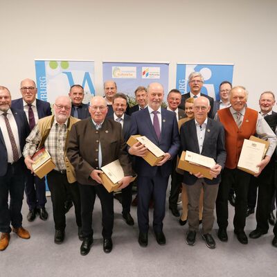 Ehrung Feldgeschworene 2024 Helmstadt 40 Jahre