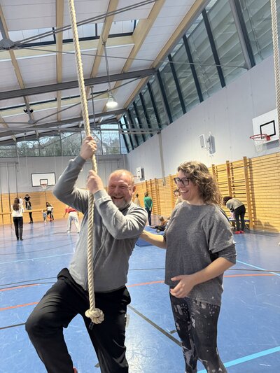 Landrat Eberth besucht Annettes Kinderturnen by Christina H&ouml;ssel (1)