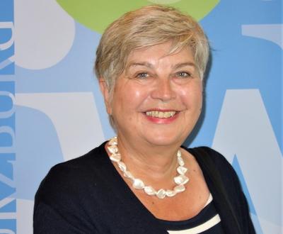 Bild vergr&ouml;&szlig;ern: Verabschiedung Angelika Sutanto