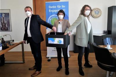 Verlosungsaktion zu 10 Jahre Ehrenamtskarte - by Lucas Kesselhut