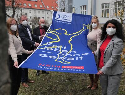 PM Internationaler Tag gegen Gewalt an Frauen by Christian Schuster