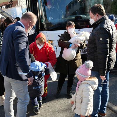 PM Ukraine-Flüchtlinge beziehen Notunterkunft Jugendhaus Leinach by Christian Schuster (3)