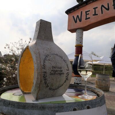 Ehrenpreis f&uuml;r Weingut Hirn Untereisenheim by Christian Schuster (1)