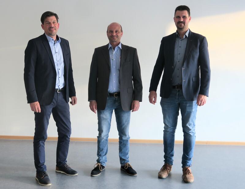 Bild vergrößern: Der Vorstand des neu gegründeten Vereins LAG Süd-West-Dreieck (v.l.): Alexander Knahn (1. Vorsitzender), Roland Nöth (2. Vorsitzender) sowie Thomas Haaf (Kassenwart).