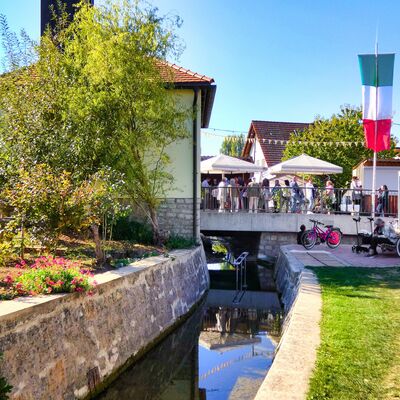 S&uuml;&szlig;es Br&uuml;nnle in Greu&szlig;enheim