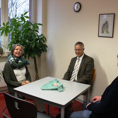 Bild vergr&ouml;&szlig;ern: Jugendamt vor Ort, Th&uuml;ngersheim - Schule2