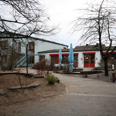 Bild vergrößern: Jugendamt vor Ort, Thüngersheim - KigaBlauland1