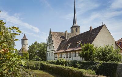Spitalkirche_Ehrenhof_11_by AHA Desing Anke Hartenstein