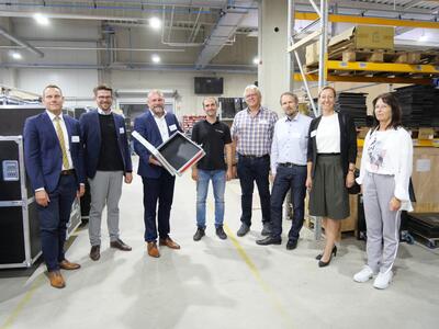 (1) Firmenbesuch LT Cases by Lucas Kesselhut